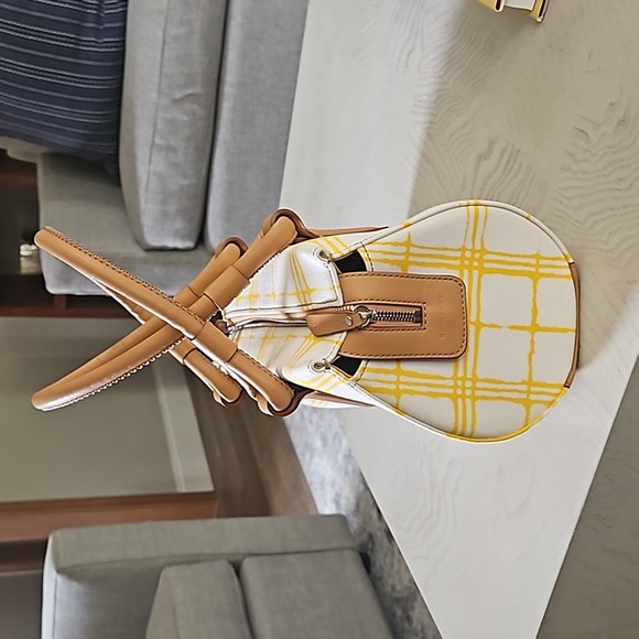 Burberry yellow check cotton canvas and leather barrel bag with COA - Picture 2 of 15